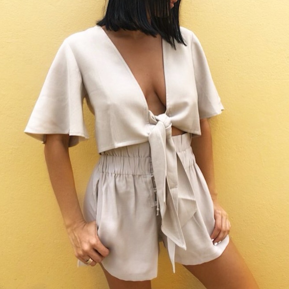 SHORT SET